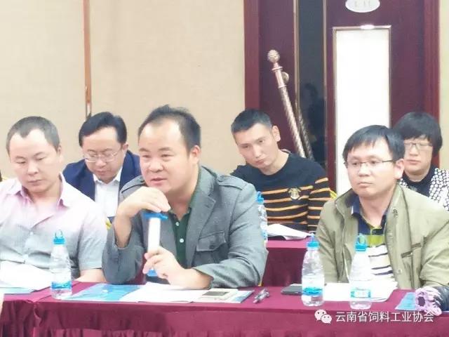云南省饲料工业协会2017年度理事会在昆明召开07.jpg